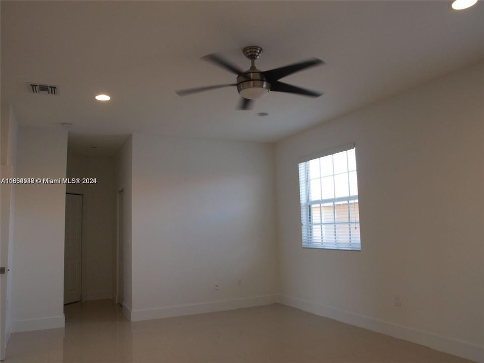 For Rent: $4,300 (4 beds, 3 baths, 2666 Square Feet)