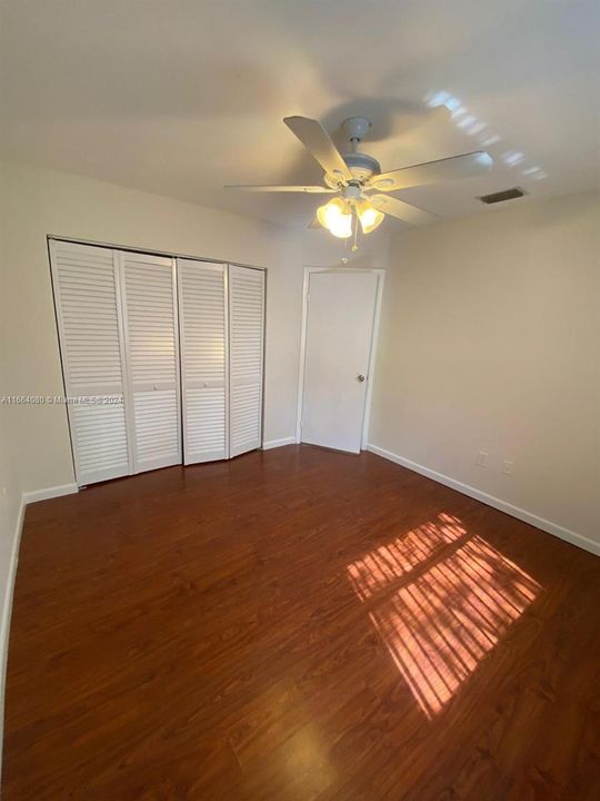 For Rent: $3,600 (4 beds, 2 baths, 1609 Square Feet)