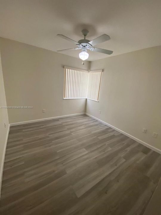 For Rent: $3,600 (4 beds, 2 baths, 1609 Square Feet)