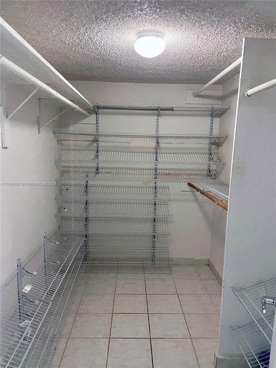 En Renta: $2,990 (1 camas, 1 baños, 938 Pies cuadrados)