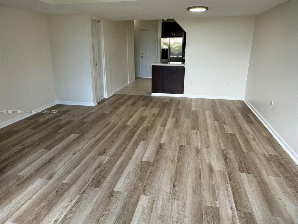 For Rent: $2,150 (2 beds, 2 baths, 1095 Square Feet)