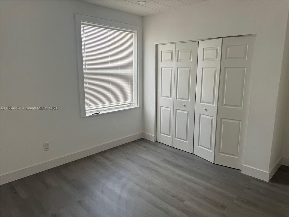 For Rent: $2,150 (2 beds, 1 baths, 1150 Square Feet)