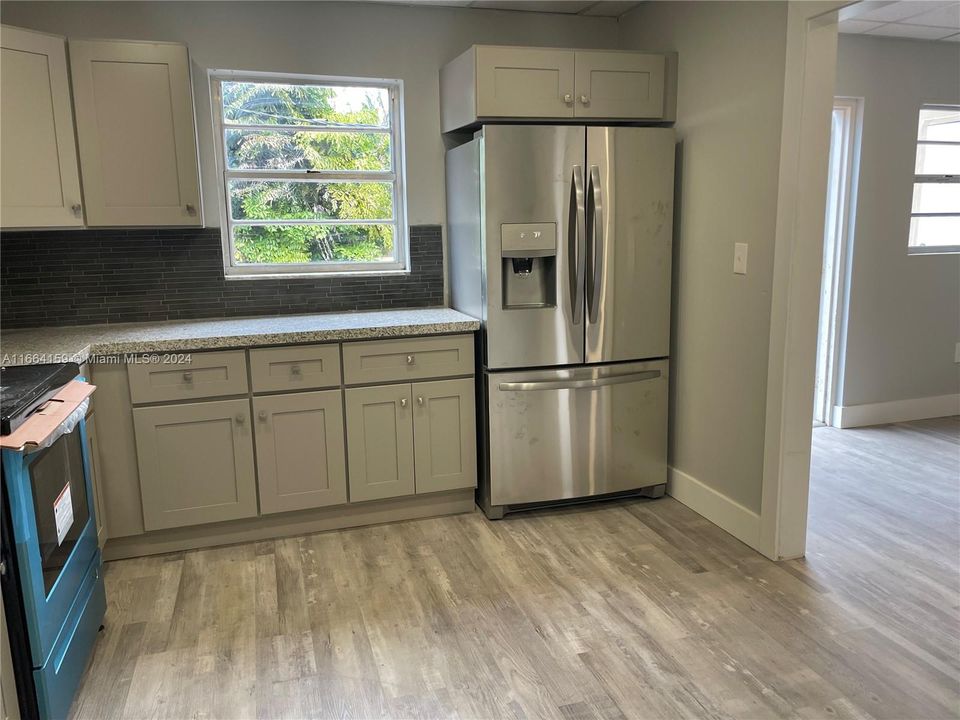 For Rent: $2,000 (2 beds, 1 baths, 18223 Square Feet)