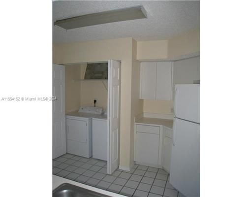 For Rent: $2,250 (2 beds, 2 baths, 1091 Square Feet)