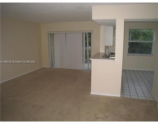 For Rent: $2,250 (2 beds, 2 baths, 1091 Square Feet)