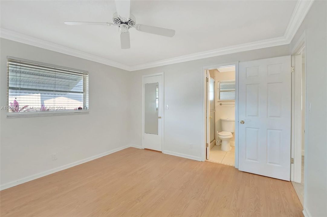 For Sale: $385,000 (2 beds, 2 baths, 1524 Square Feet)