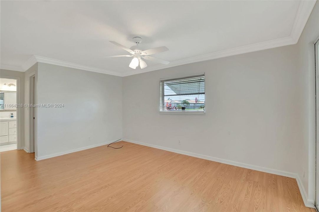 For Sale: $385,000 (2 beds, 2 baths, 1524 Square Feet)