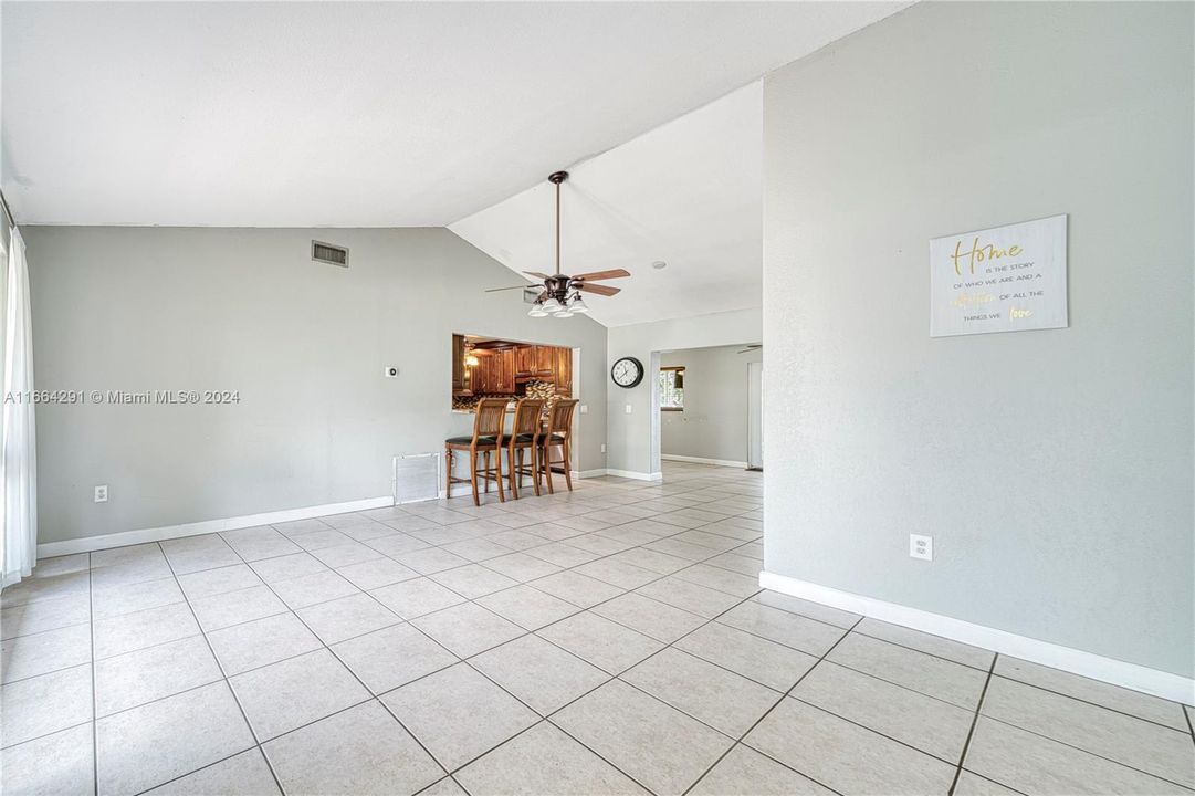 For Sale: $629,000 (3 beds, 2 baths, 1316 Square Feet)