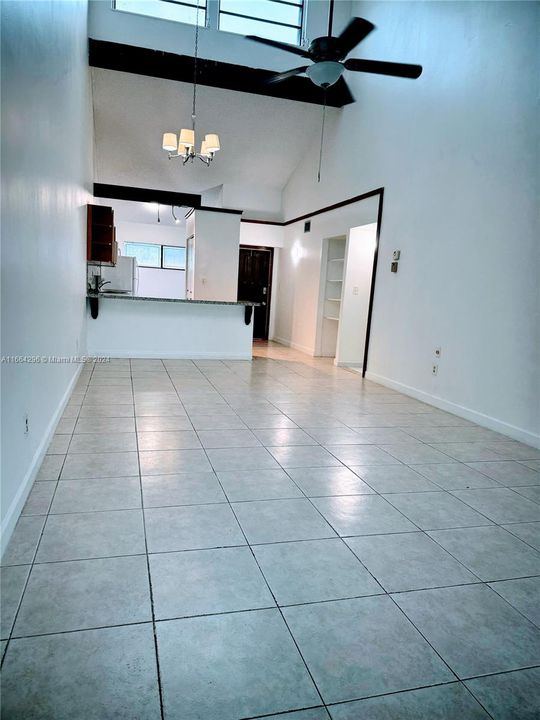 For Rent: $2,300 (2 beds, 2 baths, 1074 Square Feet)