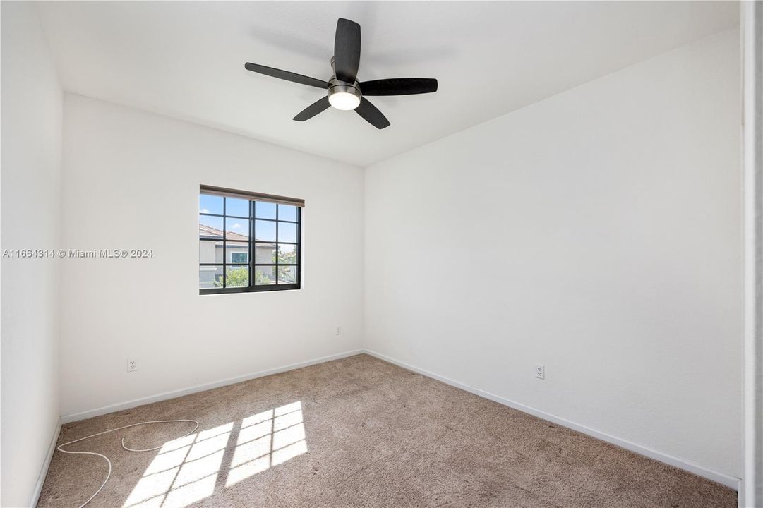 For Rent: $3,300 (3 beds, 2 baths, 1303 Square Feet)