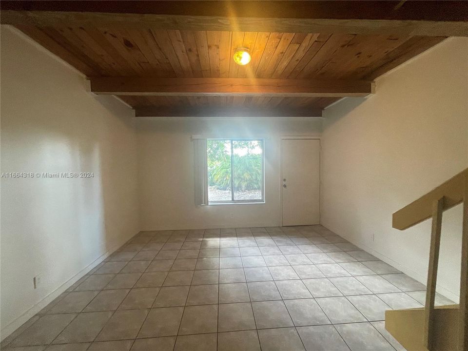 En Venta: $265,000 (2 camas, 2 baños, 1290 Pies cuadrados)