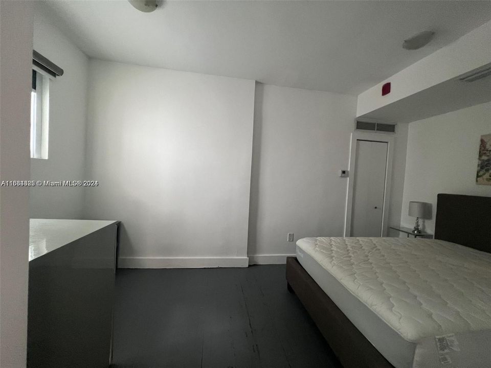 For Rent: $3,200 (2 beds, 2 baths, 643 Square Feet)