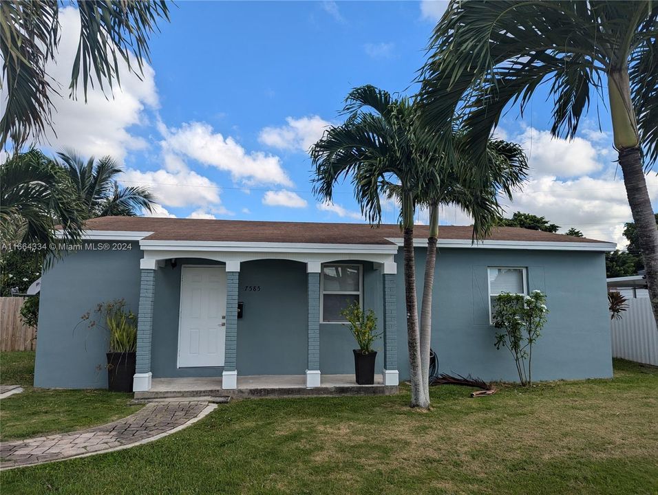 En Venta: $599,999 (3 camas, 1 baños, 936 Pies cuadrados)