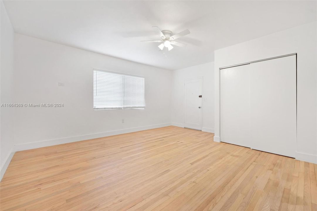 For Rent: $2,600 (2 beds, 1 baths, 845 Square Feet)