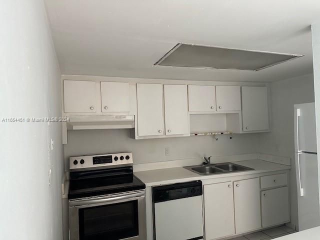 For Rent: $2,000 (1 beds, 1 baths, 873 Square Feet)