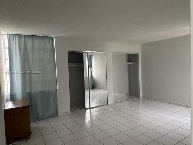 For Rent: $2,000 (1 beds, 1 baths, 873 Square Feet)