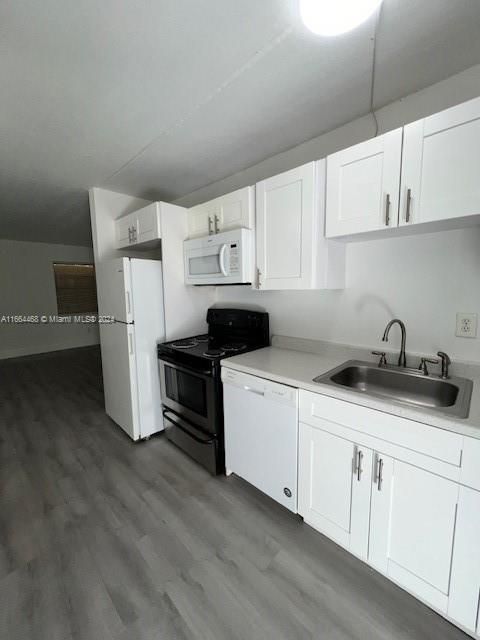 For Rent: $2,500 (2 beds, 1 baths, 840 Square Feet)