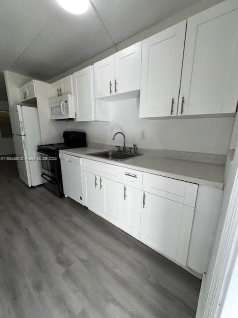 For Rent: $2,500 (2 beds, 1 baths, 840 Square Feet)