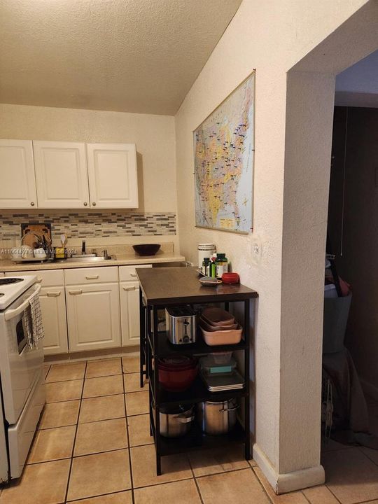 For Rent: $1,550 (1 beds, 1 baths, 5058 Square Feet)