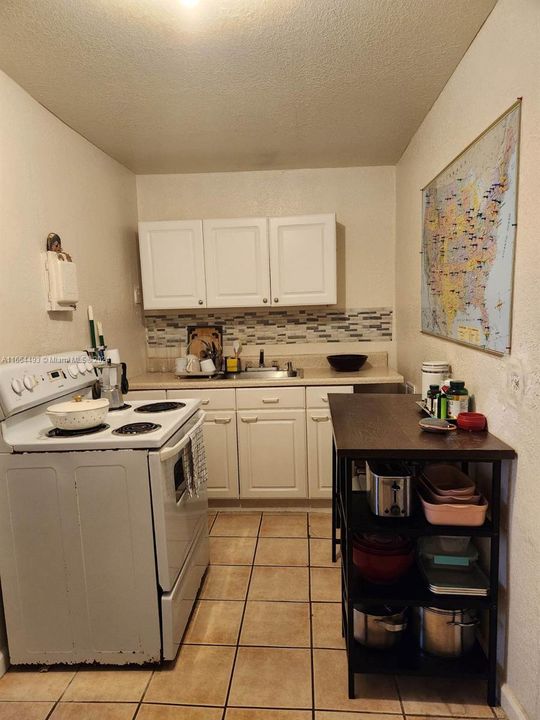 For Rent: $1,550 (1 beds, 1 baths, 5058 Square Feet)