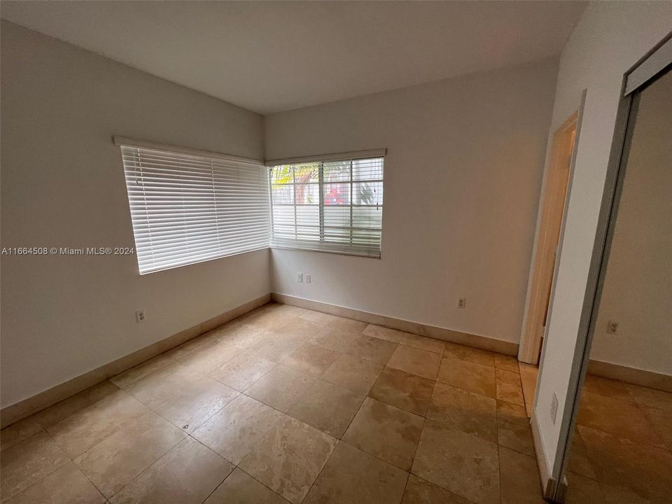 For Rent: $2,000 (1 beds, 1 baths, 524 Square Feet)