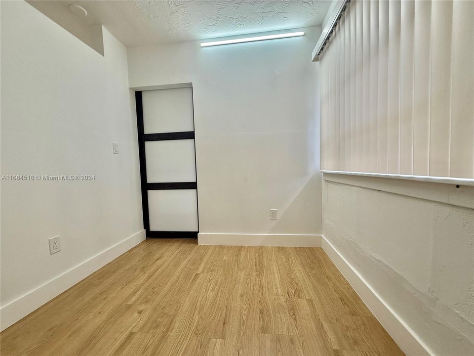 For Rent: $2,100 (2 beds, 1 baths, 5867 Square Feet)