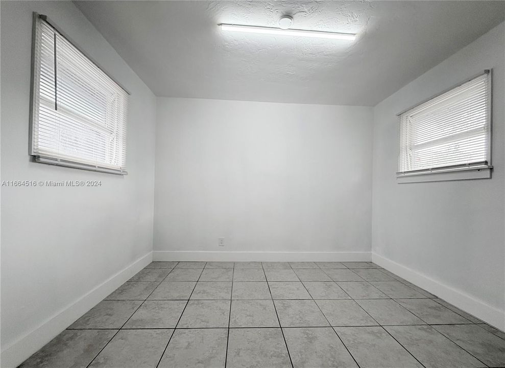 For Rent: $2,100 (2 beds, 1 baths, 5867 Square Feet)