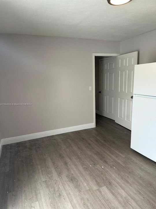 For Rent: $1,850 (2 beds, 1 baths, 2426 Square Feet)