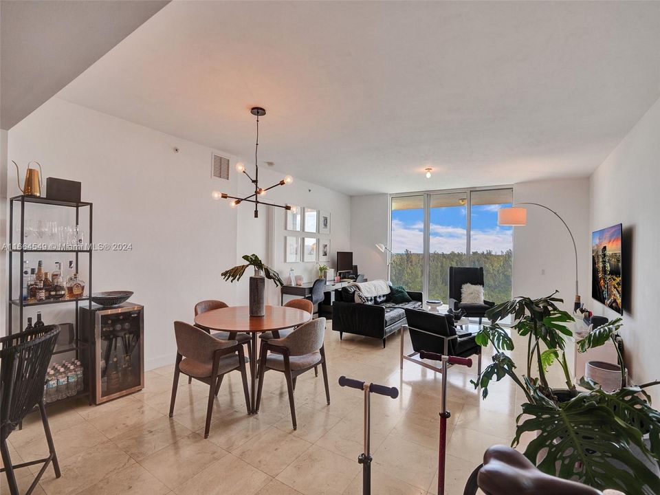 Active With Contract: $395,000 (2 beds, 2 baths, 1743 Square Feet)