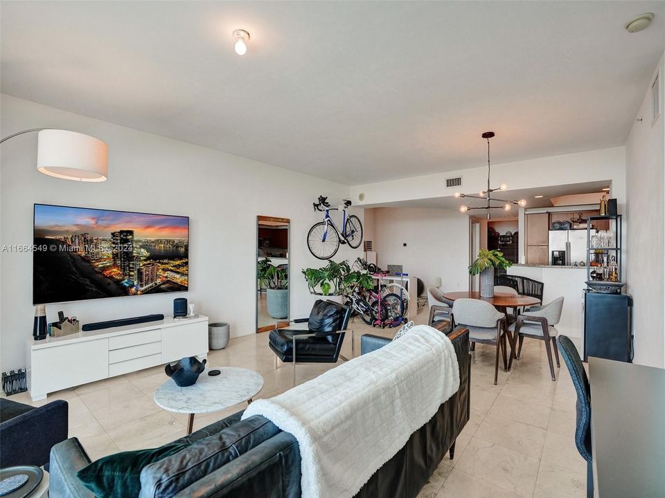 Active With Contract: $395,000 (2 beds, 2 baths, 1743 Square Feet)