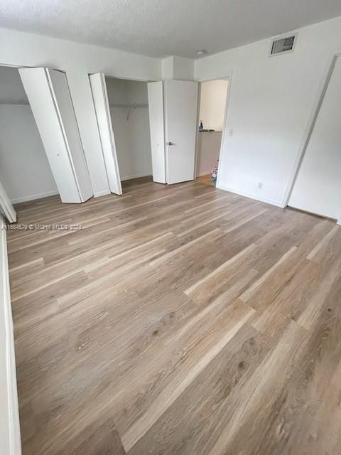 В аренду: $3,600 (4 спален, 2 ванн, 1737 Квадратных фут)