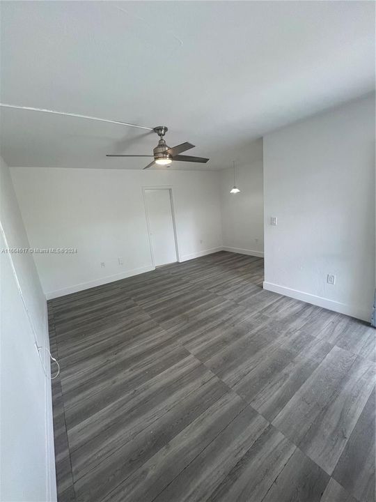 For Rent: $1,750 (1 beds, 1 baths, 470 Square Feet)