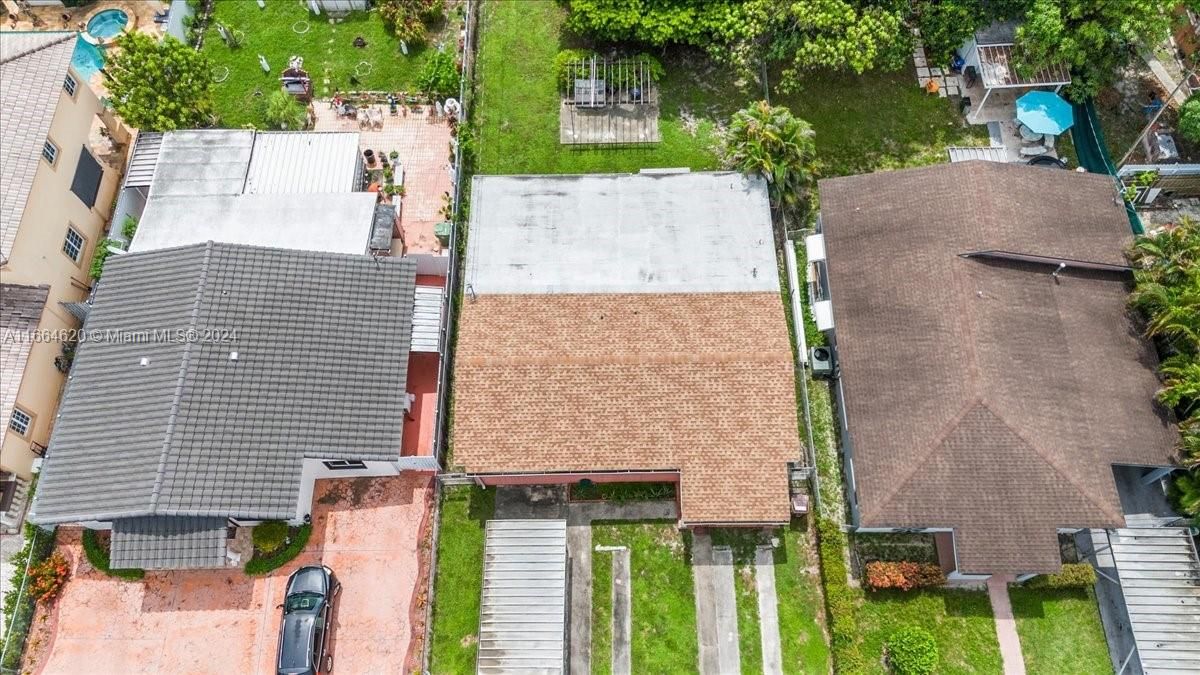 En Venta: $625,000 (4 camas, 2 baños, 1640 Pies cuadrados)