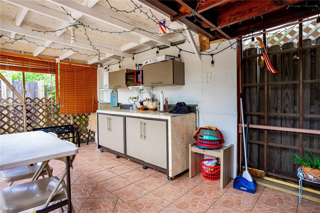 En Venta: $400,000 (3 camas, 2 baños, 1162 Pies cuadrados)