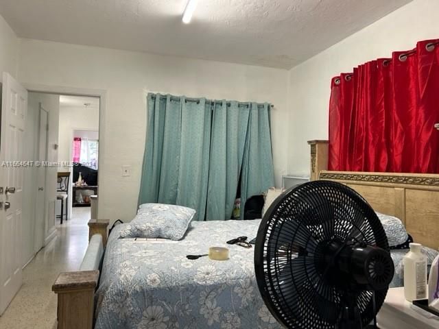 For Rent: $2,300 (2 beds, 1 baths, 1725 Square Feet)