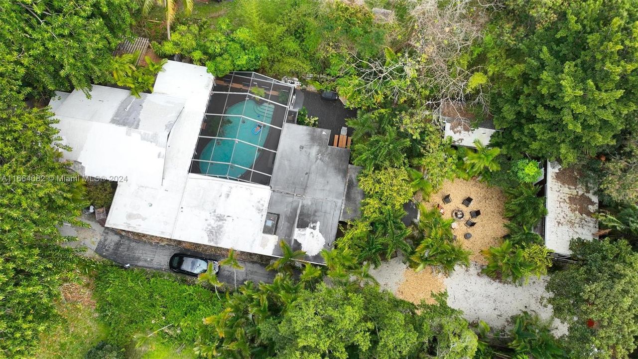 En Venta: $1,495,000 (4 camas, 3 baños, 2306 Pies cuadrados)