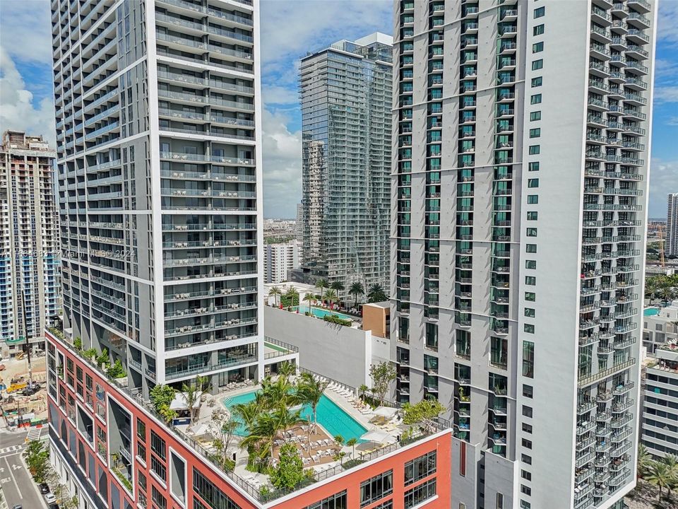 For Sale: $899,000 (1 beds, 1 baths, 540 Square Feet)