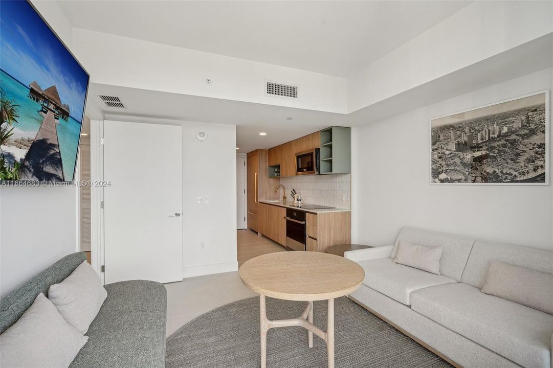 For Sale: $899,000 (1 beds, 1 baths, 540 Square Feet)