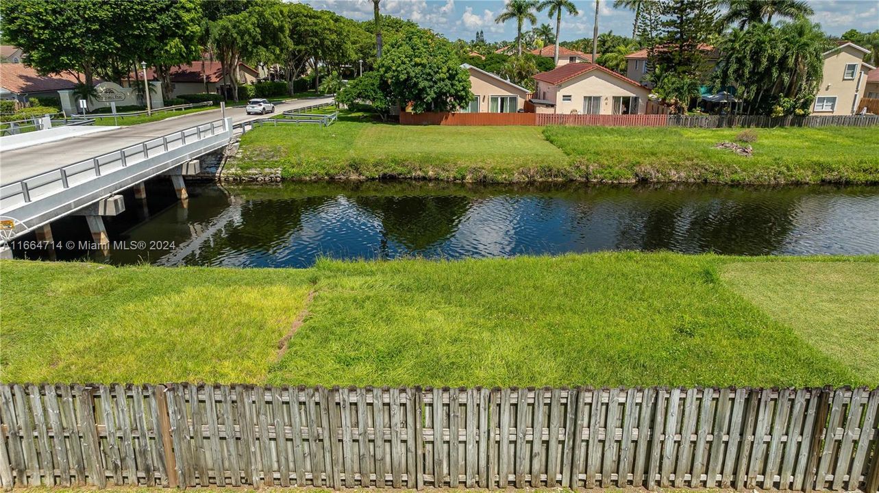 For Sale: $799,000 (4 beds, 2 baths, 2864 Square Feet)