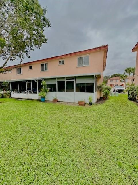 En Venta: $460,000 (3 camas, 2 baños, 1468 Pies cuadrados)