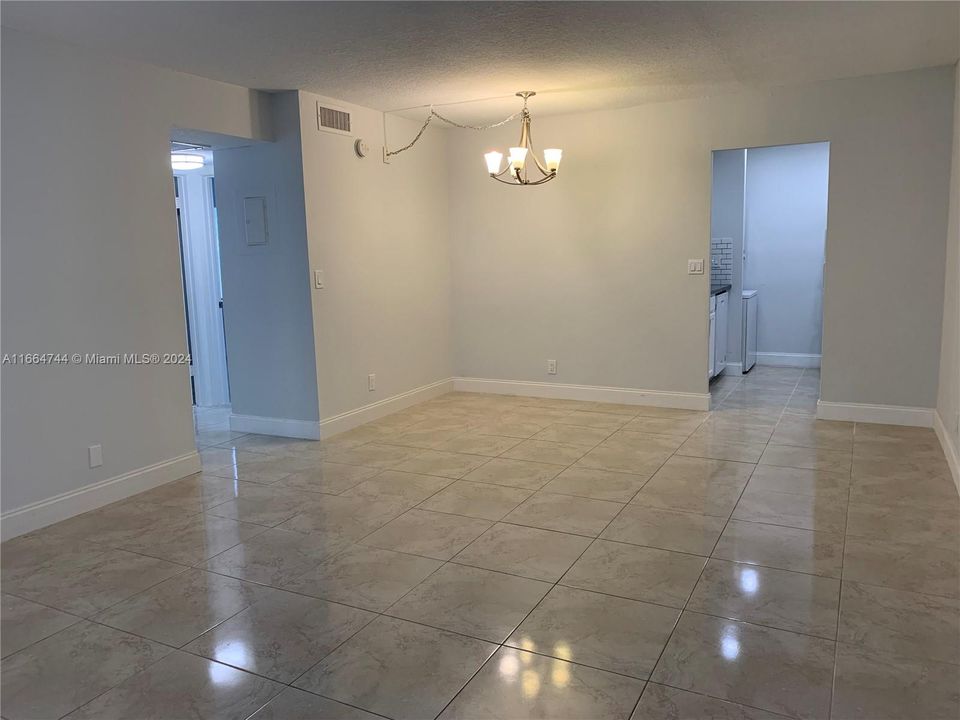 For Rent: $1,850 (2 beds, 2 baths, 768 Square Feet)