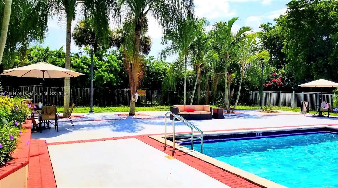 En Venta: $340,000 (3 camas, 2 baños, 1190 Pies cuadrados)