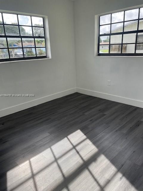 For Rent: $2,700 (3 beds, 2 baths, 0 Square Feet)