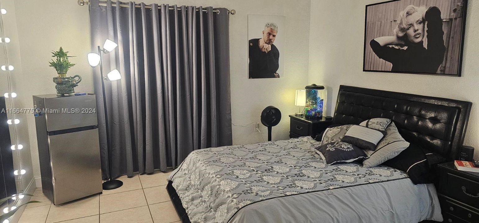 En Venta: $220,000 (2 camas, 2 baños, 915 Pies cuadrados)