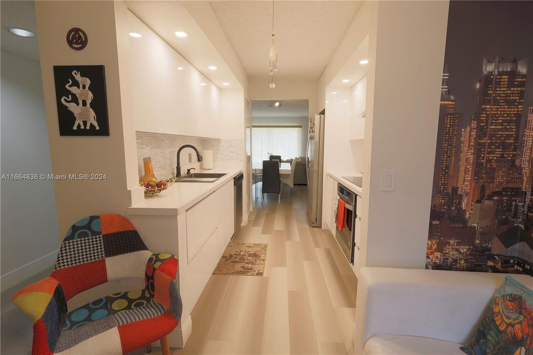 En Venta: $320,000 (2 camas, 2 baños, 1000 Pies cuadrados)