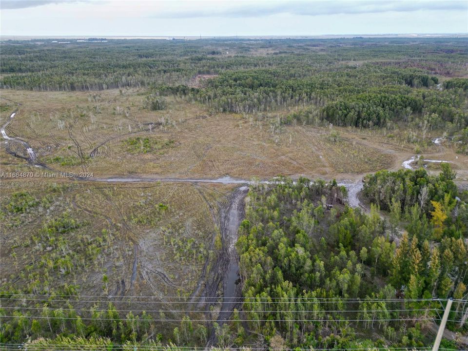 На продажу: $895,000 (10.00 acres)