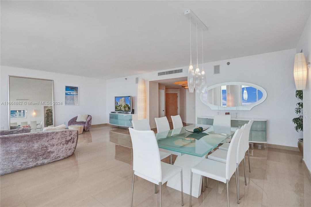 Recently Sold: $1,450,000 (3 beds, 3 baths, 2750 Square Feet)