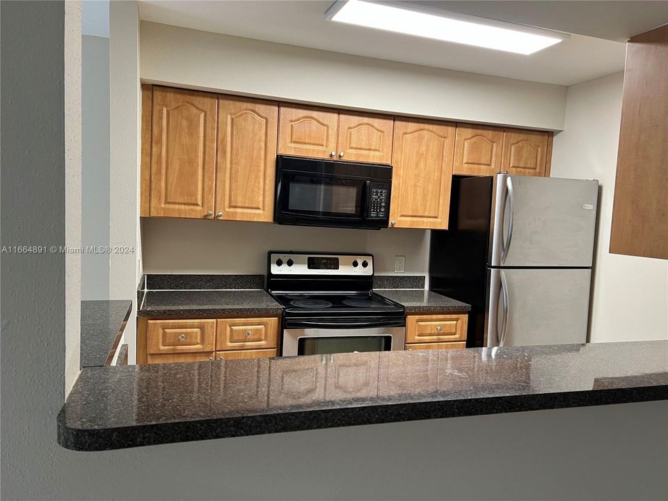 For Rent: $1,744 (1 beds, 1 baths, 834 Square Feet)