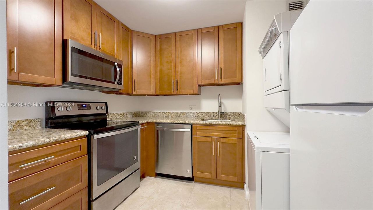 For Rent: $2,250 (1 beds, 1 baths, 833 Square Feet)