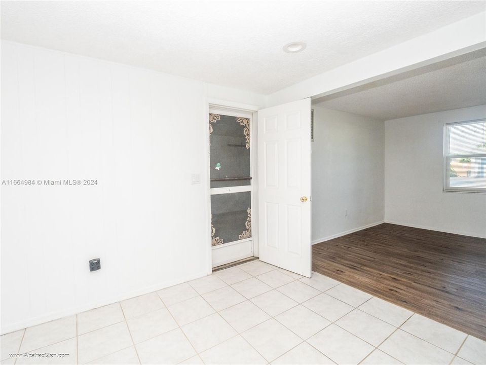 For Rent: $1,599 (2 beds, 1 baths, 0 Square Feet)